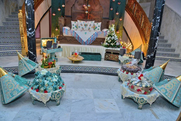 Moroccan Wedding Gifts Moroccan Wedding Sofa Which Groom Bride Sit — Zdjęcie stockowe