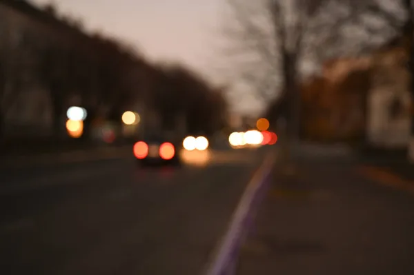 城市街道夜晚模糊的背景 — 图库照片