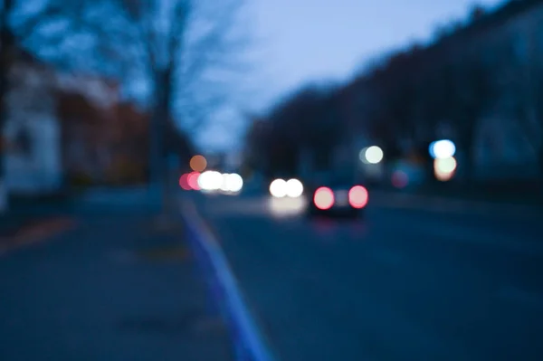 城市街道夜晚模糊的背景 — 图库照片