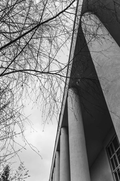 Veřejná Moderní Architektura Kolonáda Denního Světla — Stock fotografie