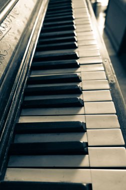 piyano klavyesi klasik müzik enstrümanı