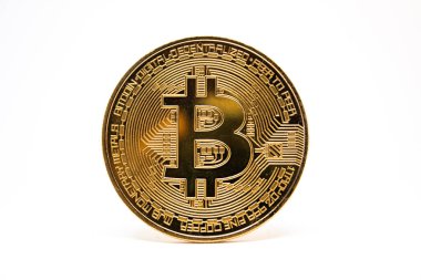 Bitcoin beyaz arka planda izole edilmiş. Bitcoin altın sikkesi izole edilmiş. Borsa konsepti. Kripto para birimi kavramı.