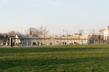 Adapazari, Sakarya, Türkiye - 27 Mart 2022: Kent Park Sakarya Türkiye 'deki baş aşağı ev. Türkçe 'de 