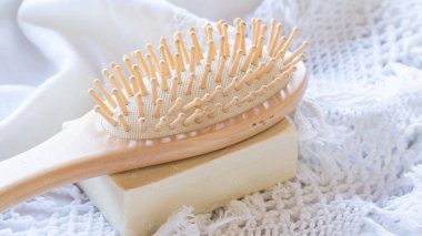 Zeytinyağına dayalı organik el yapımı sabunlar. Cilt bakımı konsepti. Metin için alanı kopyala.