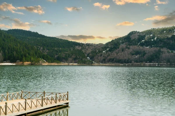 Озеро Абант Болу Турция Озеро Горный Пейзаж Отражениями Закате Красивый — стоковое фото