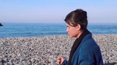 Tecavüz töreni, mum tepsisi ve taş üstünde toz..