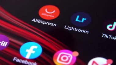 Akıllı telefonunuzda Lightroom uygulamasını açın.