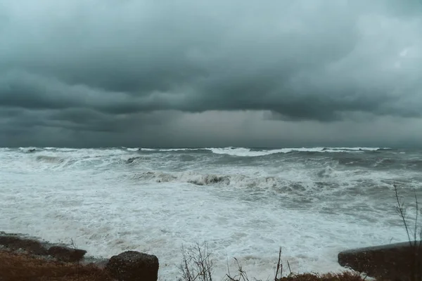 Bela Paisagem Marinha Com Mar Furioso Ondas Enormes Rolando Costa — Fotografia de Stock