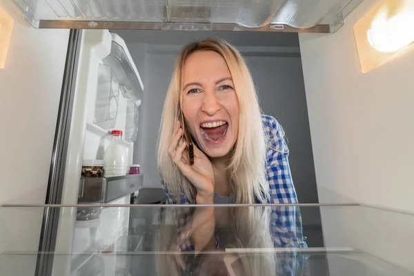 Hungry Girl Looking Food Refrigerator Shock Only Apple Empty Refrigerator — Fotografia de Stock