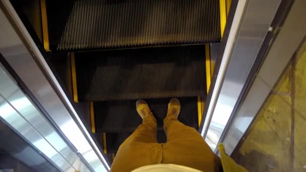 Close View Feet Man Traveler Sneakers Using Moving Escalator Airport — 图库视频影像