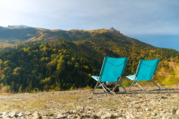 Two Blue Comfortable Camping Chairs Gas Burner Kettle Stand Slope — Stockfoto