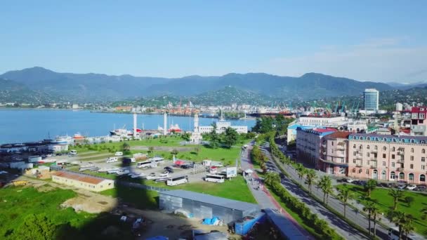 Drone View Sea Mountains Ships Road Cars Houses Embankment Sunny — Video Stock