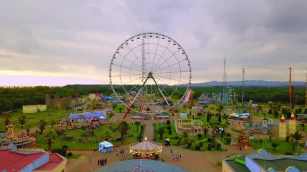 Top View Amusement Park Ferris Wheel Roller Coaster Sunset Georgia — 图库视频影像