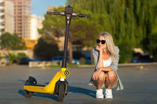 Young Attractive Blonde Woman Sat Yellow Electric Scooter Park Propped — 스톡 사진
