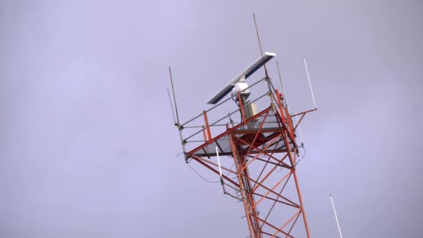 Метеостанция Представляет Собой Объект Приборами Оборудованием Измерения Атмосферных Условий Предоставления — стоковое видео