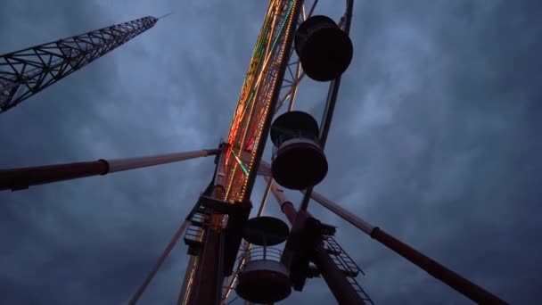 Carousel Ride Spins Rapidly Air Sunset Ferris Wheel Devil Wheel — Wideo stockowe