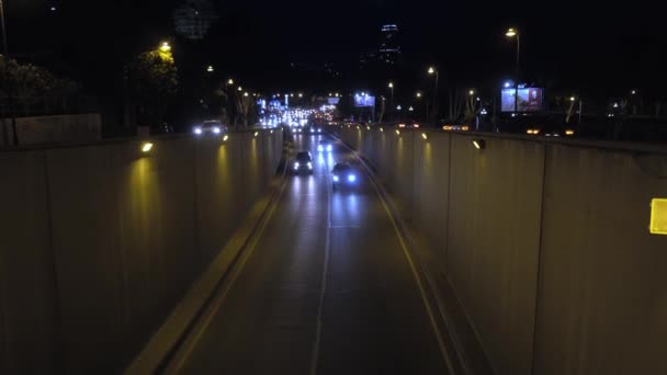 Ночное Движение Машины Шоссе Вечером Ночное Время Оживленном Городе Вид — стоковое видео