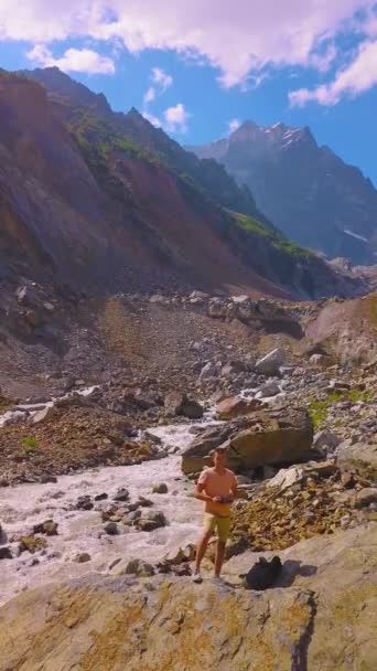 Belle Vue Charmante Sur Les Montagnes Rivière Glacier Chalaadi Par — Video