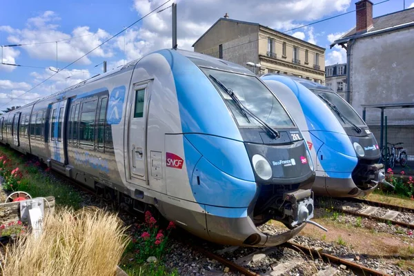 Βερσαλλίες Γαλλία Μαΐου 2022 Δύο Τρένα Στο Σιδηροδρομικό Σταθμό Rive Royalty Free Εικόνες Αρχείου