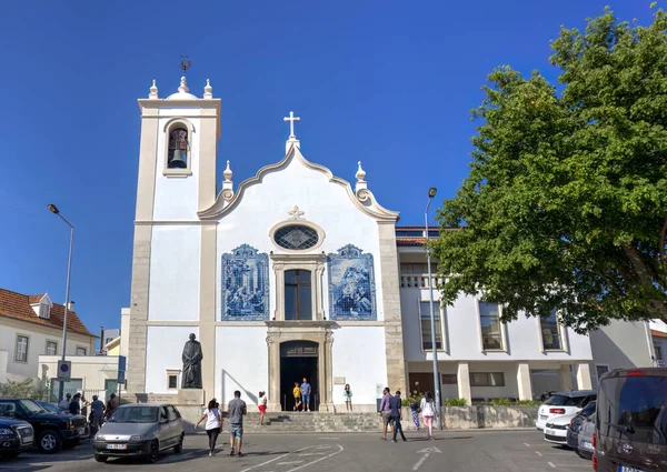 Aveiro Portugal Agosto 2022 Exterior Iglesia Vera Cruz Con Coches —  Fotos de Stock