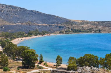 Yunanistan 'ın Nafplio kenti yakınlarındaki Paralia Karathonas Plajı