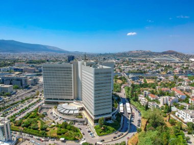 Atina 'nın kuzey banliyölerinin havadan panoramik manzarası. Yunanistan 'ın başkenti Marousi' de OTE ve COSMOTE olarak bilinen Yunan Telekomünikasyon Merkezi 'nin merkezinde yer aldı.