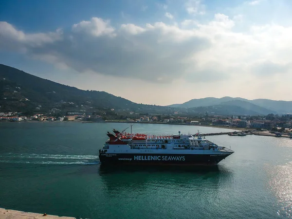 Express Skiathos Ferry Boat Hellenic Seaways Company Llega Puerto Isla —  Fotos de Stock