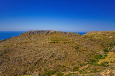 Yunanistan 'ın Kythera adasındaki tarihi şatodan manzara.