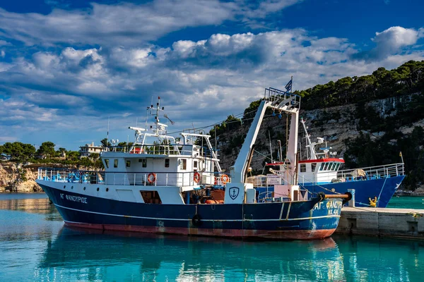 Traditional Fishing Boats Picturesque Port Patitiri Alonnisos Island Sporades Greece — Foto de Stock