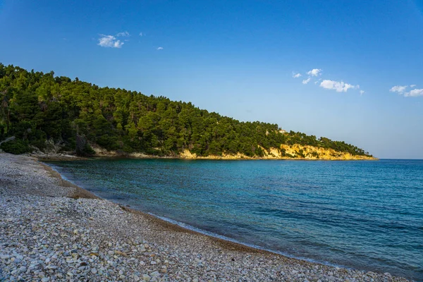 Вид Пляж Криси Милия Острове Алоннисос Греция Европа — стоковое фото