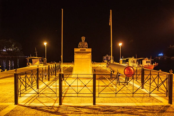 Monumento Teniente General Laskos Isla Skiathos Esporadas Grecia — Foto de Stock