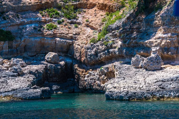 Rocky Scenery Eastern Alonissos Island Seen Boating Alonissos Sporades Greece —  Fotos de Stock