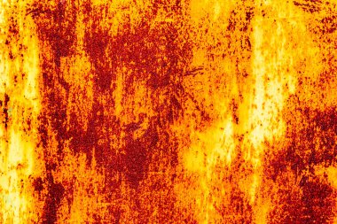 Çatlakları ve çizikleri olan metal bir duvarın dokusu arka plan olarak kullanılabilir.