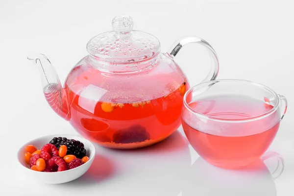 Delicious Tea Berries Fruits Beautiful Glass Teapot White Background Reflection — Stock Photo, Image