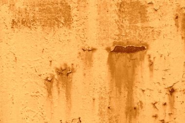 Çatlakları ve çizikleri olan metal bir duvarın dokusu arka plan olarak kullanılabilir.