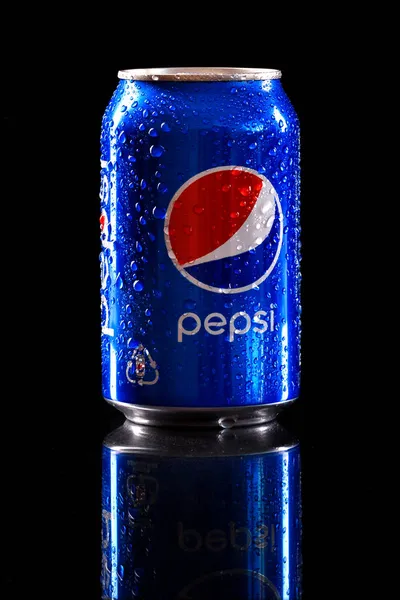 Nikopol Dnepropetrovsk Regio Oekraïne November 2021 Een Blik Gekoelde Pepsi — Stockfoto