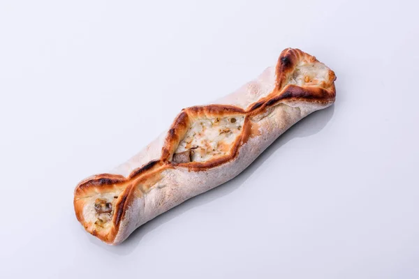 Ízletes Friss Utcai Pizza Csirkével Gombával Sajttal Utcai Kaja Gyorskaja — Stock Fotó