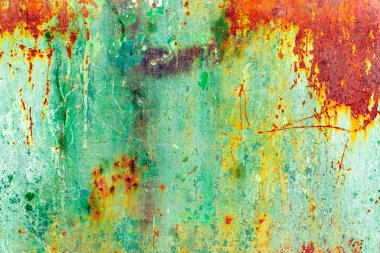 Çatlakları ve çizikleri olan metal bir duvarın dokusu arka plan olarak kullanılabilir.