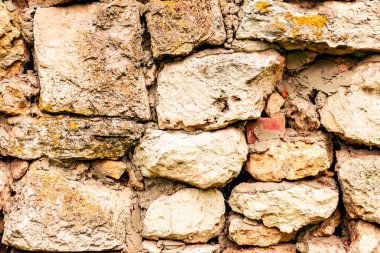 Doku, tuğla, duvar, arka plan olarak kullanılabilir. Çizik ve çatlaklarla tuğla dokusu