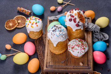 Mutlu Paskalya bayramları, masa yemeği, açık hava manzarası fotokopi, arka plan, köy yemekleri.