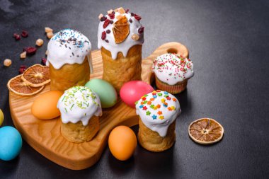 Mutlu Paskalya bayramları, masa yemeği, açık hava manzarası fotokopi, arka plan, köy yemekleri.