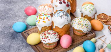 Mutlu Paskalya bayramları, masa yemeği, açık hava manzarası fotokopi, arka plan, köy yemekleri.