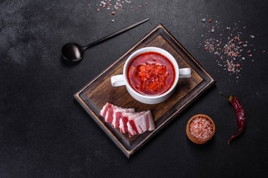 Slav çorbası, Borsch, sebze ve etli pancar çorbası, Ukrayna çorbası.