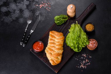 Lahanalı turtalar. Ev yapımı pişirme. Geleneksel Ukrayna mutfağı. Yakın plan.