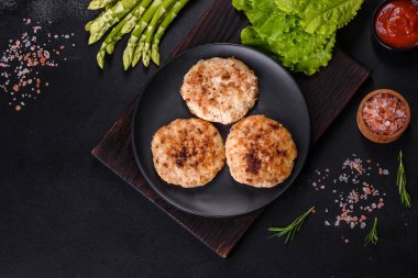 Izgara et pirzolası. Hamburger için pirzola. Üst Manzara. Metnin için boş yer