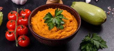 Bitkisel Macun, doğranmış sebze dan havyar. Studio fotoğraf