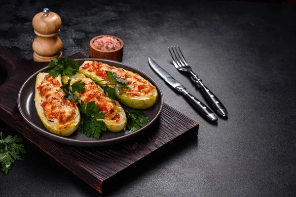 Zucchini Stuffed Meat Vegetables Cheese Zucchini Boats Loaded Zucchini — Foto de Stock