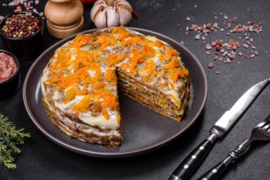 Et ve yumurta, sağlıklı protein yiyecek, rustik tarzı ile karaciğer pasta