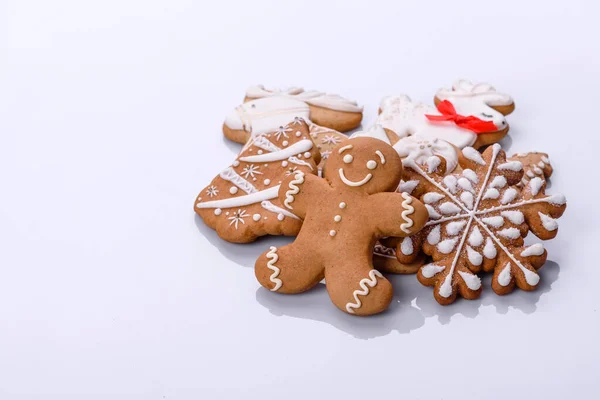 Elementos Cenário Natal Brinquedos Pão Gengibre Outras Decorações Árvore Natal — Fotografia de Stock