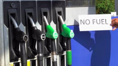 İngiltere, İngiltere, İngiltere, Londra Eylül 2021 - Petrol istasyonu Brexit 'e benzin verilmeden kapandı 